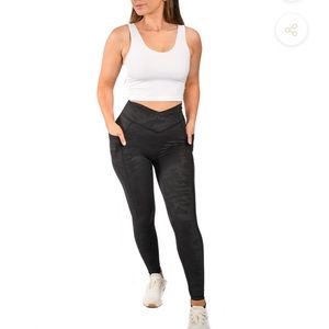 TYC black camo vortex legging with pockets